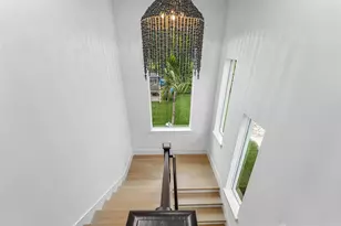 2421 NE 12th St, Fort Lauderdale, FL 33304 - Photo 35