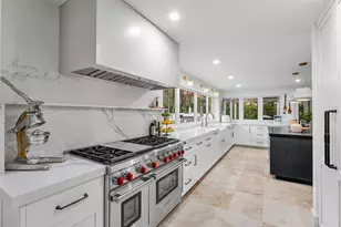 2421 NE 12th St, Fort Lauderdale, FL 33304 - Photo 17