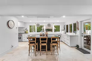 2421 NE 12th St, Fort Lauderdale, FL 33304 - Photo 3