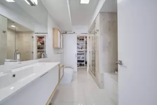 6365 Collins Ave, Miami Beach, FL 33141 - Photo 13