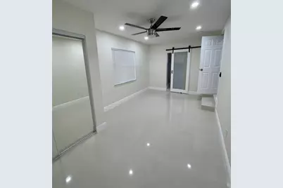 1809 NW 13th Court, Fort Lauderdale, FL 33311 - Photo 13