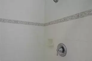 2299 NE 9th Ave, Wilton Manors, FL 33305 - Photo 19