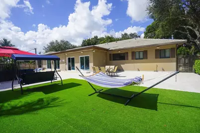 3150 Calle Largo Drive, Hollywood, FL 33021 - Photo 15