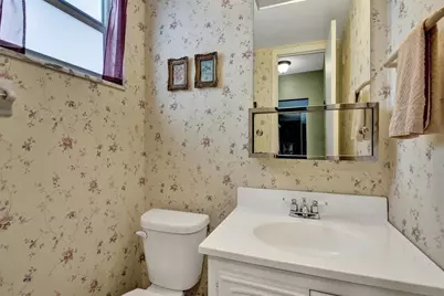 32 Colonial Club Drive #202, Boynton Beach, FL 33435 - Photo 23