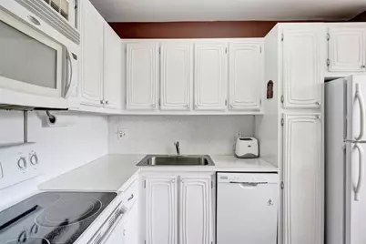 32 Colonial Club Drive #202, Boynton Beach, FL 33435 - Photo 11