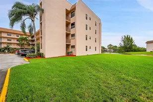 2711 NW 104th Ave, Sunrise, FL 33322 - Photo 23