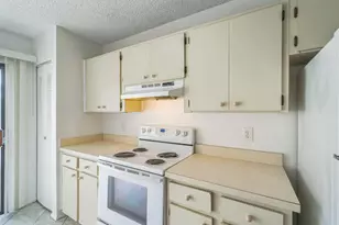 390 SW Colesbury Ave, Port Saint Lucie, FL 34953 - Photo 19