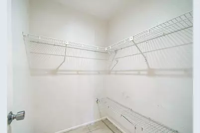 390 SW Colesbury Avenue, Port Saint Lucie, FL 34953 - Photo 5