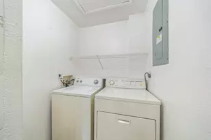 390 SW Colesbury Ave, Port Saint Lucie, FL 34953 - Photo 7