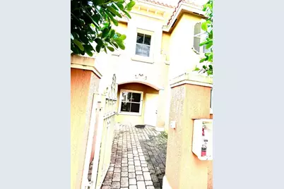 732 SW 106th Avenue, Hollywood, FL 33025 - Photo 3