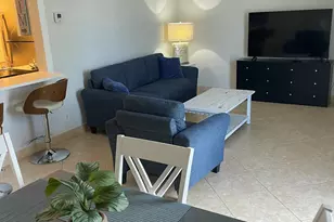 1731 SE 15 Unit, Fort Lauderdale, FL 33316 - Photo 3