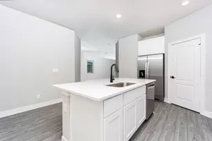 1802 Celebration Dr, Fort Pierce, FL 34947 - Photo 5