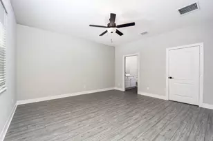 1802 Celebration Dr, Fort Pierce, FL 34947 - Photo 9