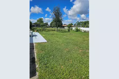 967 SE Breakwater Avenue, Port Saint Lucie, FL 34983 - Photo 3