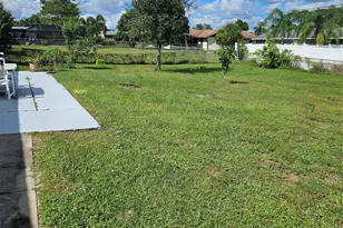 967 SE Breakwater Ave, Port Saint Lucie, FL 34983 - Photo 3