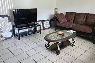 967 SE Breakwater Ave, Port Saint Lucie, FL 34983 - Photo 7