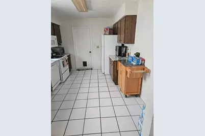 967 SE Breakwater Avenue, Port Saint Lucie, FL 34983 - Photo 5