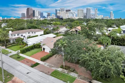 805 SE 10th Street, Fort Lauderdale, FL 33316 - Photo 11