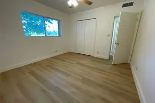 1423 Holly Heights Dr, Fort Lauderdale, FL 33304 - Photo 9