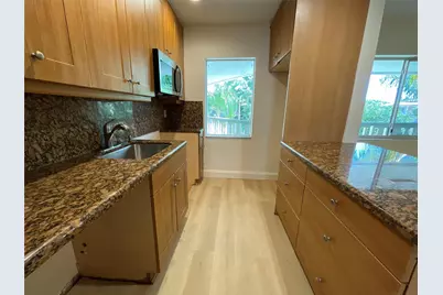 1423 Holly Heights Drive #13, Fort Lauderdale, FL 33304 - Photo 5