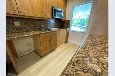 1423 Holly Heights Drive #13, Fort Lauderdale, FL 33304 - Photo 7