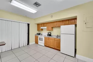 5801 Coral Lake Dr, Margate, FL 33063 - Photo 37