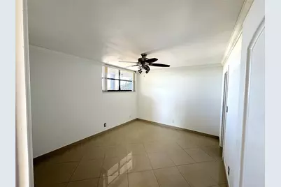 4800 Bayview Drive #406, Fort Lauderdale, FL 33308 - Photo 9