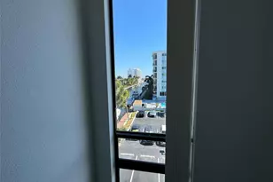 4800 Bayview Dr, Fort Lauderdale, FL 33308 - Photo 23