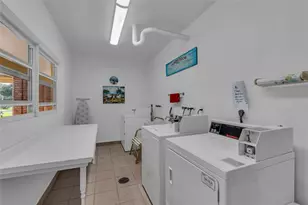 2541 NE 11th St, Pompano Beach, FL 33062 - Photo 21