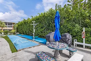 2541 NE 11th St, Pompano Beach, FL 33062 - Photo 23