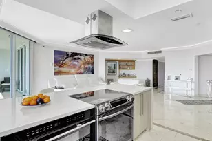 21205 Yacht Club Dr, Aventura, FL 33180 - Photo 11