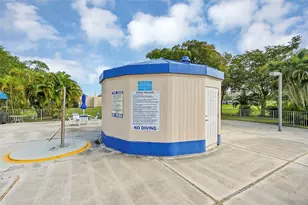 10101 Sunrise Lakes Blvd, Sunrise, FL 33322 - Photo 33