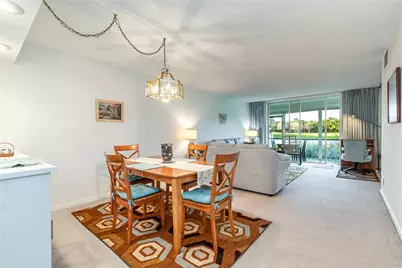 9611 N Hollybrook Lake Drive #107, Pembroke Pines, FL 33025 - Photo 9