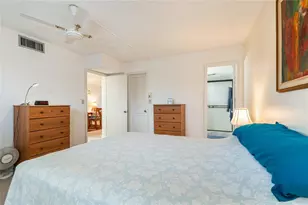 9611 N Hollybrook Lake Dr, Hollywood, FL 33025 - Photo 13