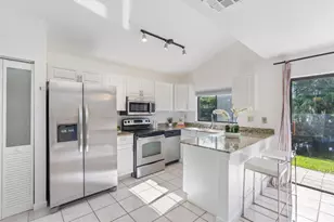 722 NW 132nd Terrace, Plantation, FL 33325 - Photo 3