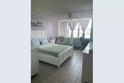 1300 Saint Charles Place #522, Hollywood, FL 33026 - Photo 11