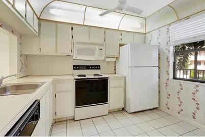 2726 NW 104th Avenue #201, Sunrise, FL 33322 - Photo 7