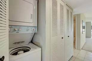 2726 NW 104th Ave, Sunrise, FL 33322 - Photo 17