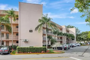 2726 NW 104th Ave, Sunrise, FL 33322 - Photo 1