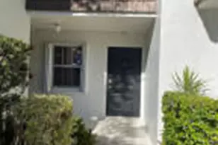 4031 N Cypress Dr, Pompano Beach, FL 33069 - Photo 3