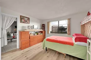 10442 Sunrise Lakes Blvd, Sunrise, FL 33322 - Photo 7