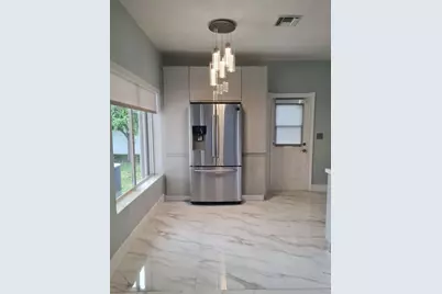 906 NE 3 Street, Hallandale Beach, FL 33009 - Photo 5