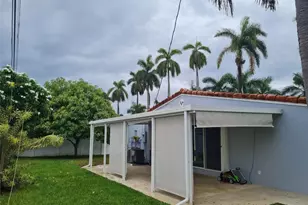 906 NE 3 St, Hallandale Beach, FL 33009 - Photo 7