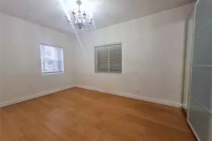 906 NE 3 St, Hallandale Beach, FL 33009 - Photo 19