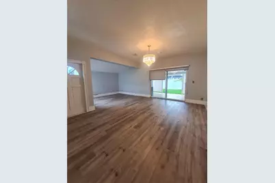 906 NE 3 Street, Hallandale Beach, FL 33009 - Photo 11