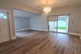 906 NE 3 St, Hallandale Beach, FL 33009 - Photo 11