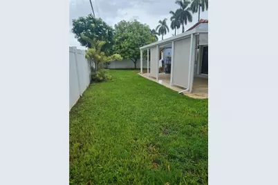 906 NE 3 Street, Hallandale Beach, FL 33009 - Photo 33