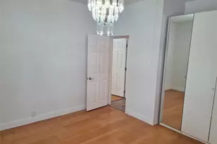 906 NE 3 St, Hallandale Beach, FL 33009 - Photo 21