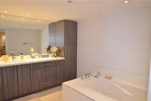 19355 Turnberry Way, Aventura, FL 33180 - Photo 17