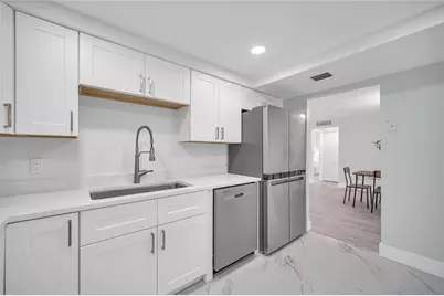 6193 Rock Island Road #512, Tamarac, FL 33319 - Photo 7